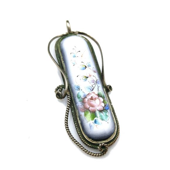 Vintage 1940s Russian Filigree Hand Painted Floral Pendant, Porcelain Floral Pin - Picture 6 of 10